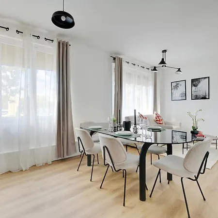 Beautiful 8pers L014 * Paryż